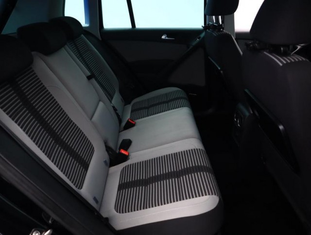 Volkswagen Tiguan  2.0 TDI Sport