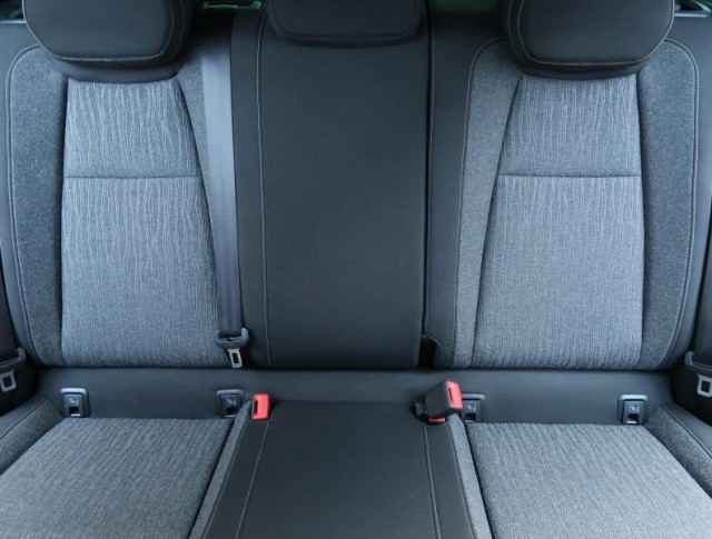 Škoda Karoq  1.0 TSI Ambition