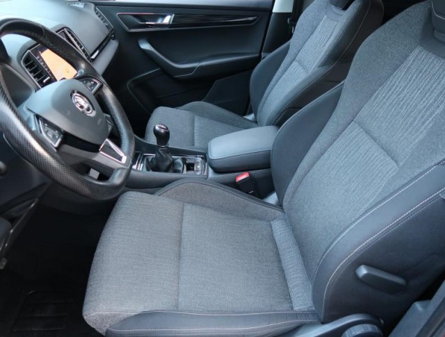 Škoda Karoq  1.0 TSI Ambition