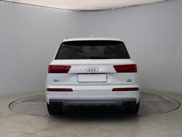 Audi Q7  3.0 TDI S-Line