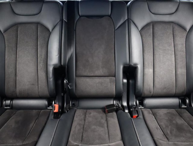 Audi Q7  3.0 TDI S-Line