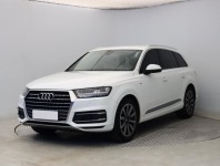 Audi Q7  3.0 TDI S-Line