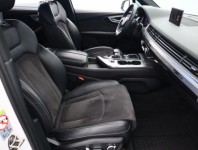 Audi Q7  3.0 TDI S-Line