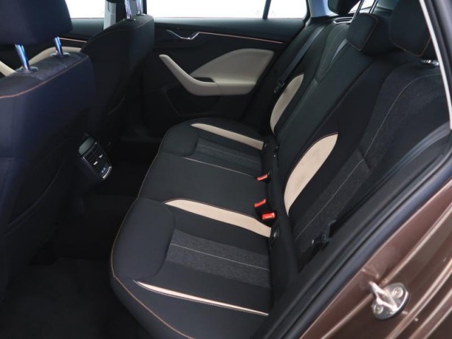 Škoda Kamiq  1.0 TSI Ambition