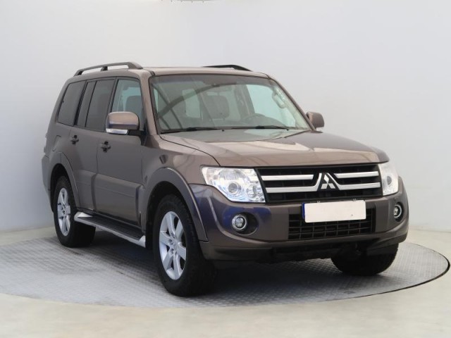 Mitsubishi Pajero  3.2 DI-D 