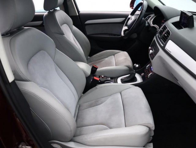 Audi Q3  2.0 TDI Sport