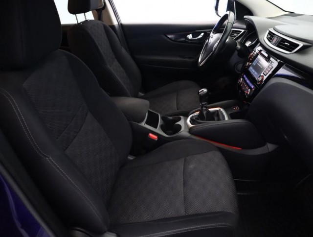 Nissan Qashqai  1.6 DIG-T 