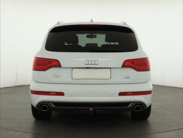Audi Q7  3.0 TDI S-Line