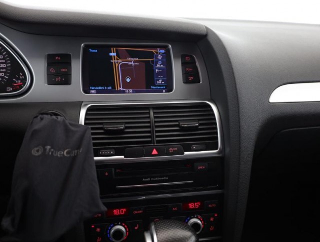 Audi Q7  3.0 TDI S-Line
