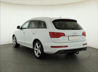 Audi Q7  3.0 TDI S-Line