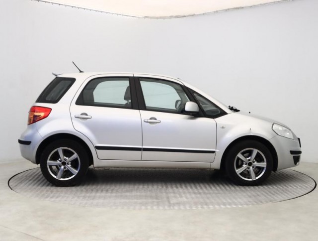 Suzuki SX4  1.6 VVT 