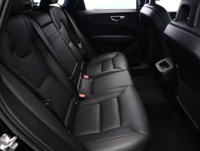 Volvo XC60  D4 Momentum