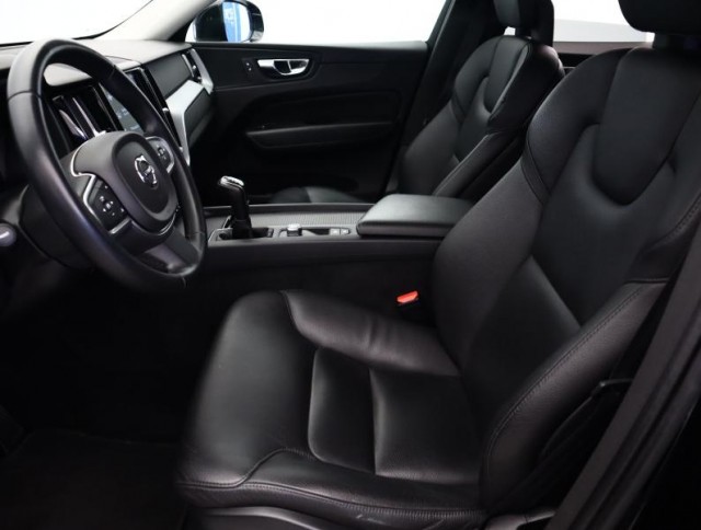 Volvo XC60  D4 Momentum
