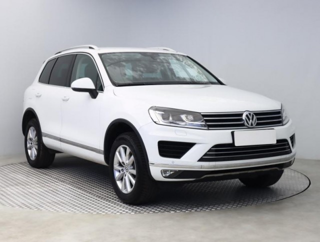 Volkswagen Touareg  3.0 TDI 