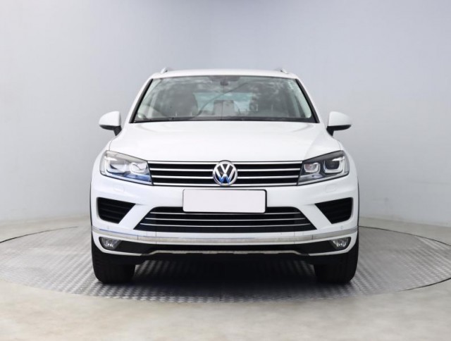 Volkswagen Touareg  3.0 TDI 