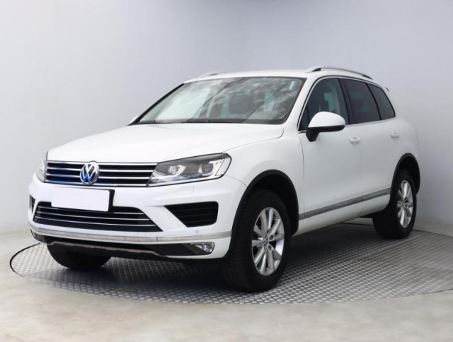 Volkswagen Touareg  3.0 TDI 