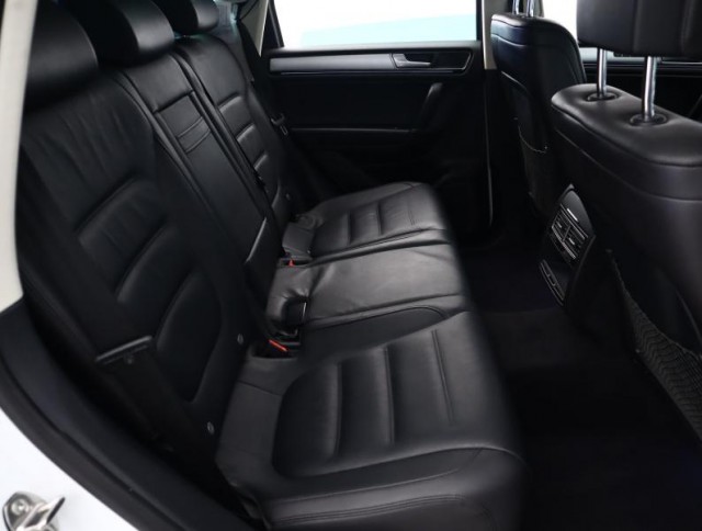 Volkswagen Touareg  3.0 TDI 
