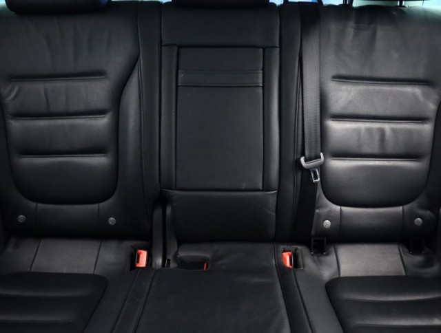Volkswagen Touareg  3.0 TDI 