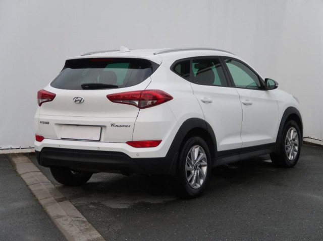 Hyundai Tucson  1.7 CRDi Trikolor
