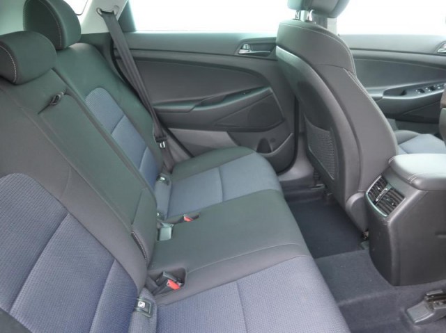 Hyundai Tucson  1.7 CRDi Trikolor