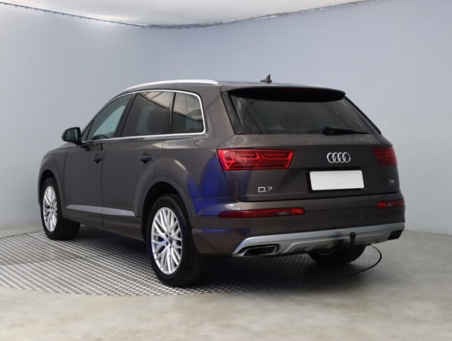 Audi Q7  3.0 TDI 