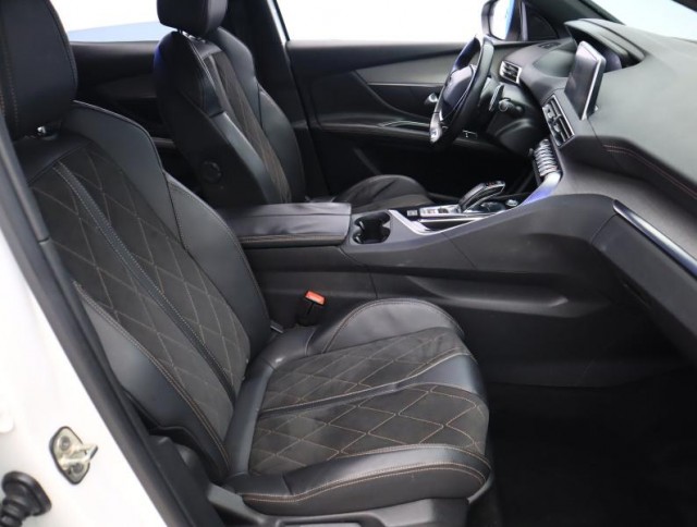 Peugeot 3008  2.0 BlueHDi GT