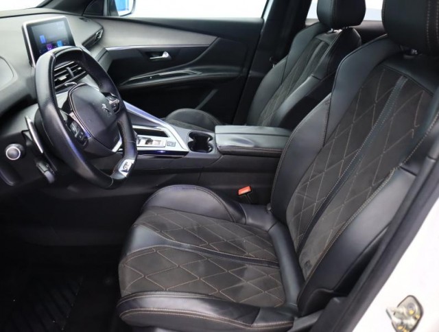 Peugeot 3008  2.0 BlueHDi GT