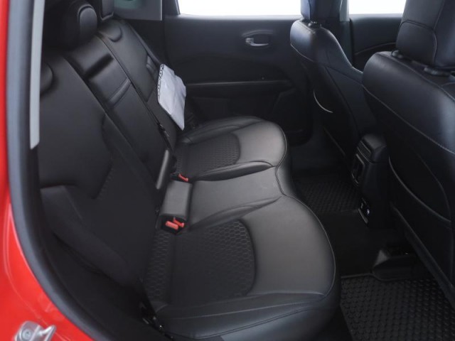 Jeep Compass  1.3 T-GDI 