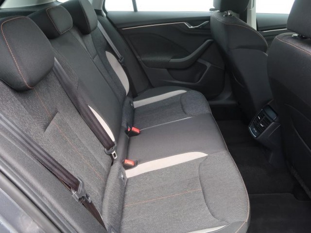 Škoda Kamiq  1.0 TSI Style
