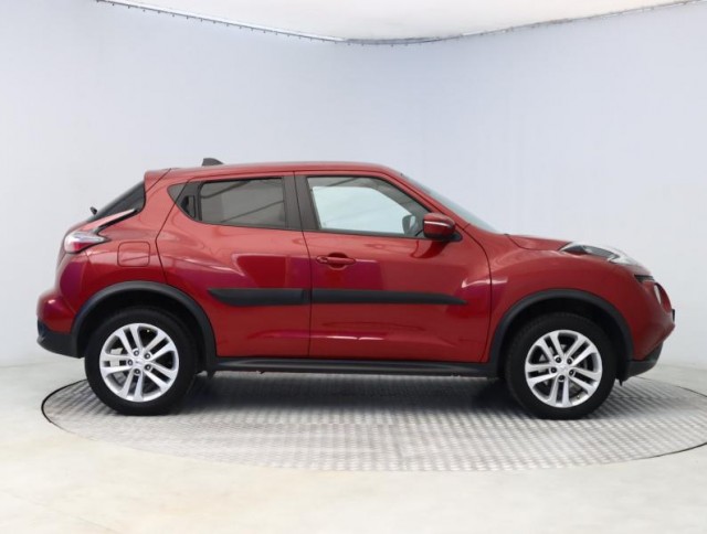 Nissan Juke  1.6 i 