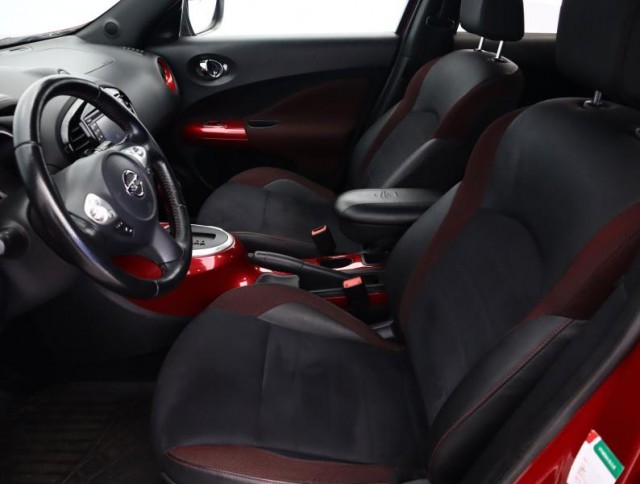 Nissan Juke  1.6 i 