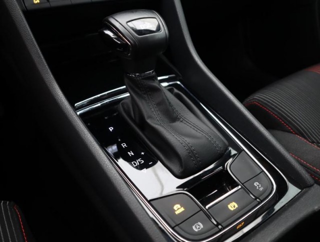 Škoda Karoq  1.5 TSI Style Plus