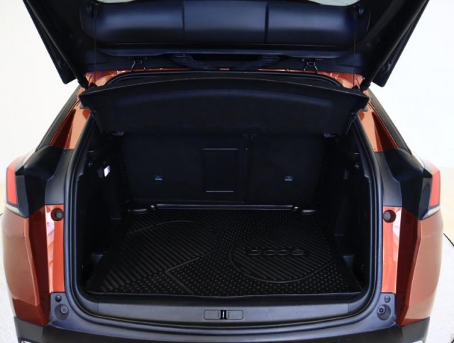 Peugeot 3008  2.0 BlueHDi GT