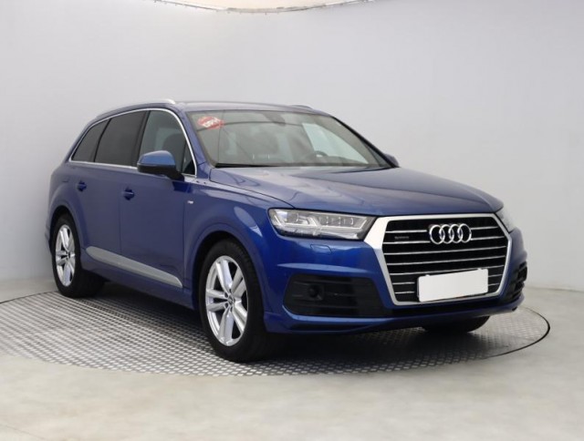 Audi Q7  3.0 TDI S-Line