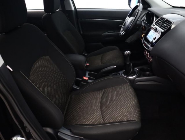 Mitsubishi ASX  1.6 MIVEC 