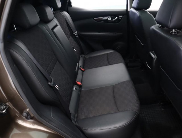 Nissan Qashqai  1.2 DIG-T 