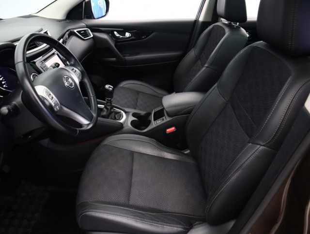 Nissan Qashqai  1.2 DIG-T 