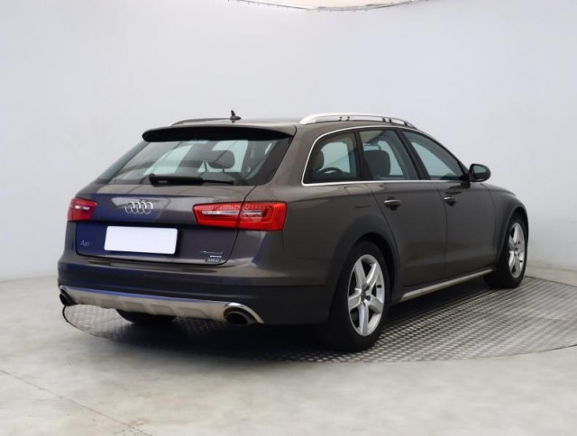 Audi A6 Allroad  3.0 TDI 