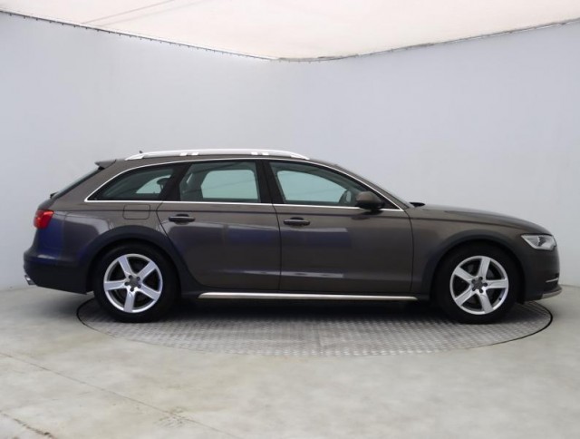 Audi A6 Allroad  3.0 TDI 