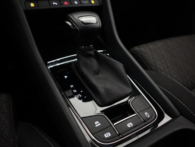 Škoda Karoq  1.5 TSI 