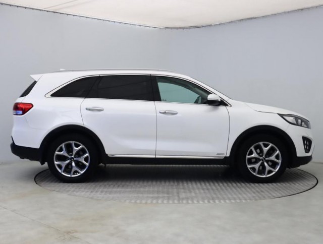 Kia Sorento  2.2 CRDi 