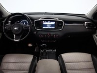 Kia Sorento  2.2 CRDi 