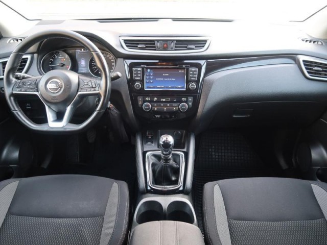 Nissan Qashqai  1.2 DIG-T 