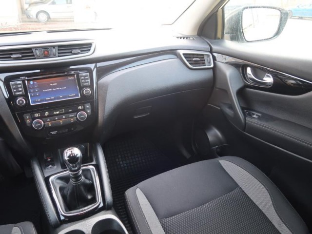 Nissan Qashqai  1.2 DIG-T 