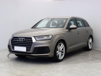 Audi Q7  3.0 TDI 