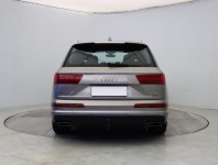 Audi Q7  3.0 TDI 
