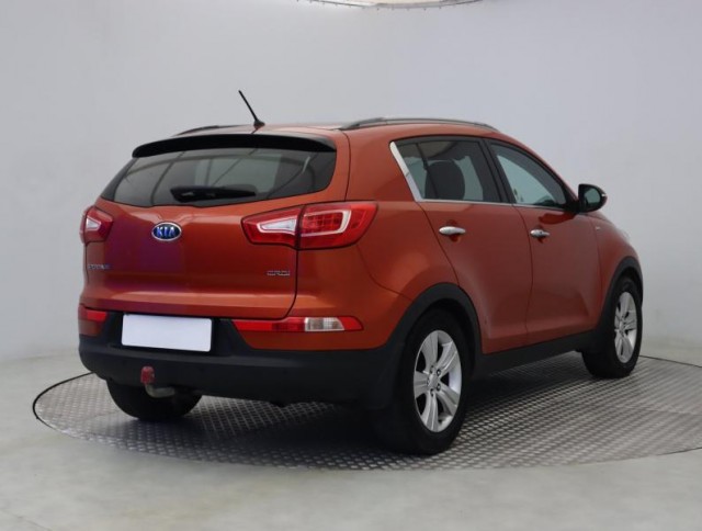 Kia Sportage  2.0 CRDi 