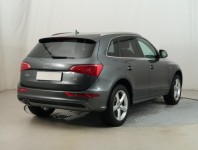 Audi Q5  2.0 TDI S line