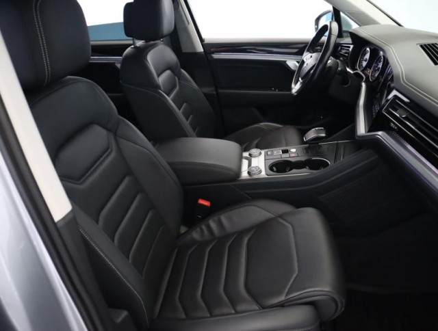 Volkswagen Touareg  3.0 TDI Elegance