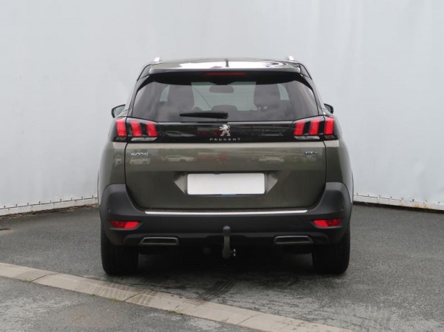 Peugeot 5008  2.0 BlueHDi 